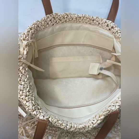 Round Straw Fringe Boho Shoulder Bag - Picture 5 of 5